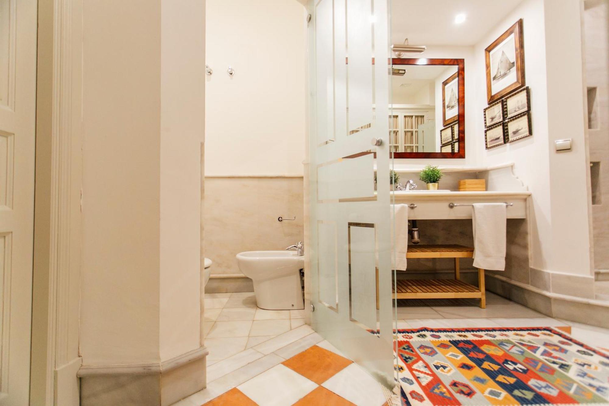 Casa Patio Del Siglo XIX Aparthotel Seville Bilik gambar